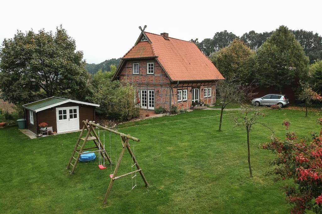 Fachwerk-Ferienhaus, Ruhe auf dem Land, Haustiere willkommen, Leihfahrräder Kirchlinteln Exterior foto